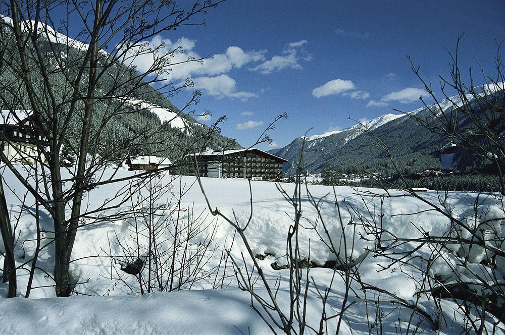 Hotel Alpenhof Sankt Jakob in Defereggen Exterior photo